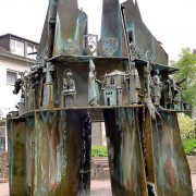 Brunnenplastik „Prümer Stadtgeschichte“