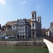 Besançon: Blick über Le Doubs
