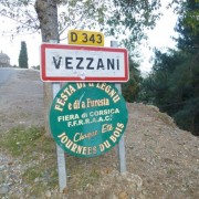 Ortsschild von Vezzani