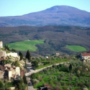 Rocca d‘Orcia. Im Hintergrund der Monte Amiata 1738m