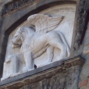 Ein venezianischer Löwe in Bergamo
