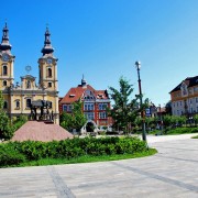 Die doppeltürmige Barockkirche der Minoriten in Miskolcs