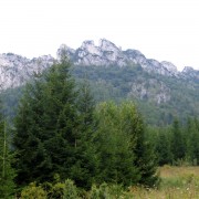 Trotz Regens gut zu sehen: der Veľký Rozsutec (1.610 m).