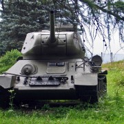 ... und auch ein russischer Panzer T34